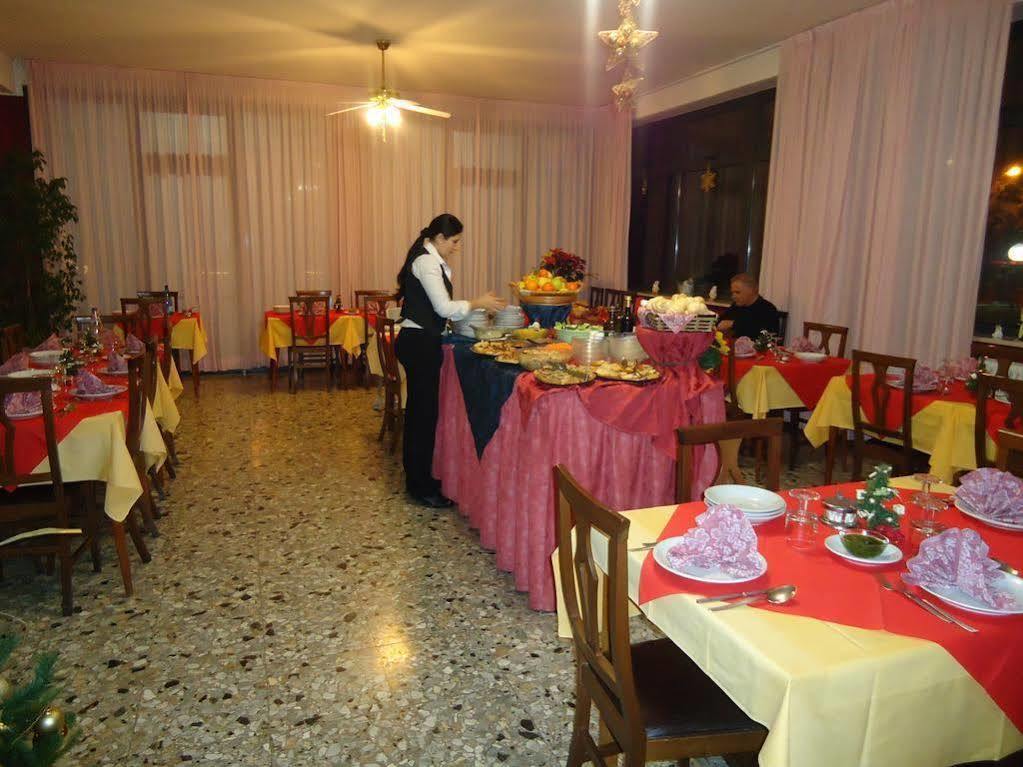 Hotel Amoha Rimini Dış mekan fotoğraf
