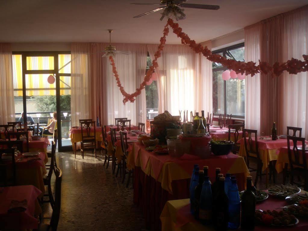 Hotel Amoha Rimini Dış mekan fotoğraf