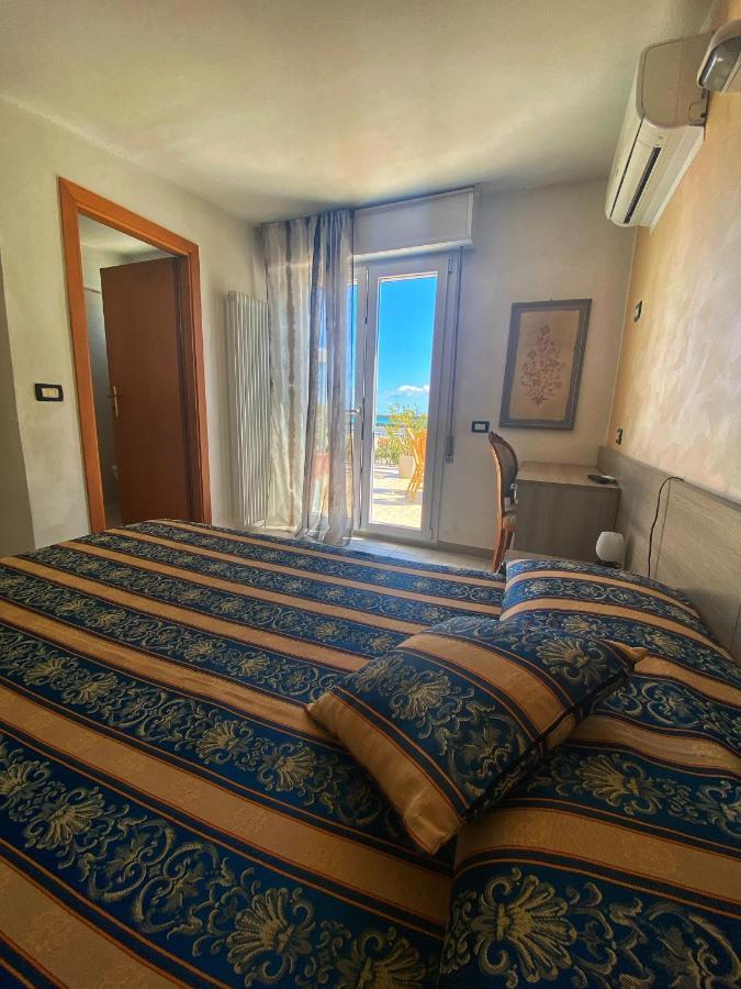 Hotel Amoha Rimini Dış mekan fotoğraf