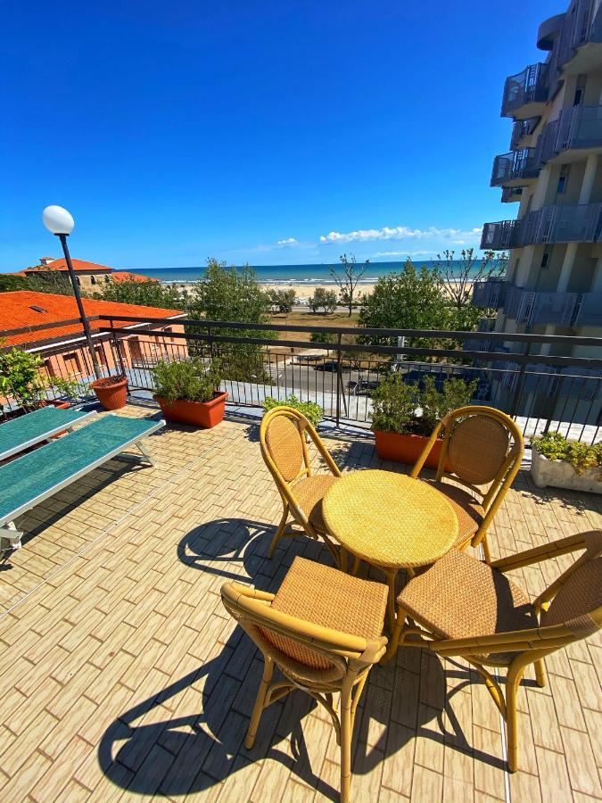 Hotel Amoha Rimini Dış mekan fotoğraf